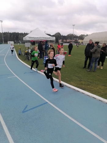 6b30e5fe-7960-4de5-806e-fb5c31159343