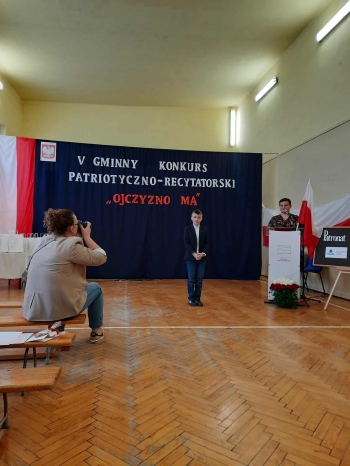 abc7e903-3914-478c-b059-2f8f37d963ba