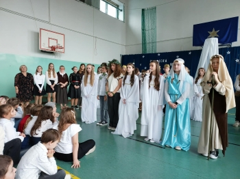 48828c7c-4c6f-4519-a977-3c0bc6c8a484