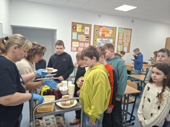 290187ac-5047-4a41-bed1-9651fe2265c0