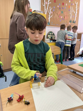 c5e31b7b-0b31-40e4-b301-e74eba15d369