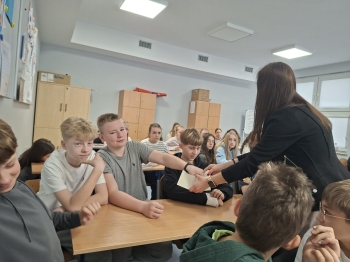 71dffbdb-b1c1-4121-9bbd-06379af4c191