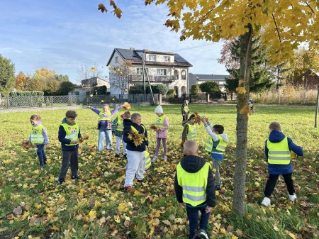 KLUB BEZPIECZNEGO PUCHATKA Z KLASĄ IB