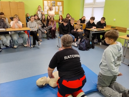 WARSZTATY PROFILAKTYCZNE Z POLICJĄ I RATOWNIKIEM MEDYCZNYM