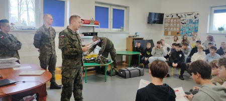 ,,EDUKACJA Z WOJSKIEM''